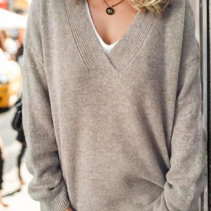 Women's V-Neck Knit Sweater - Fall/Winter Long Sleeve